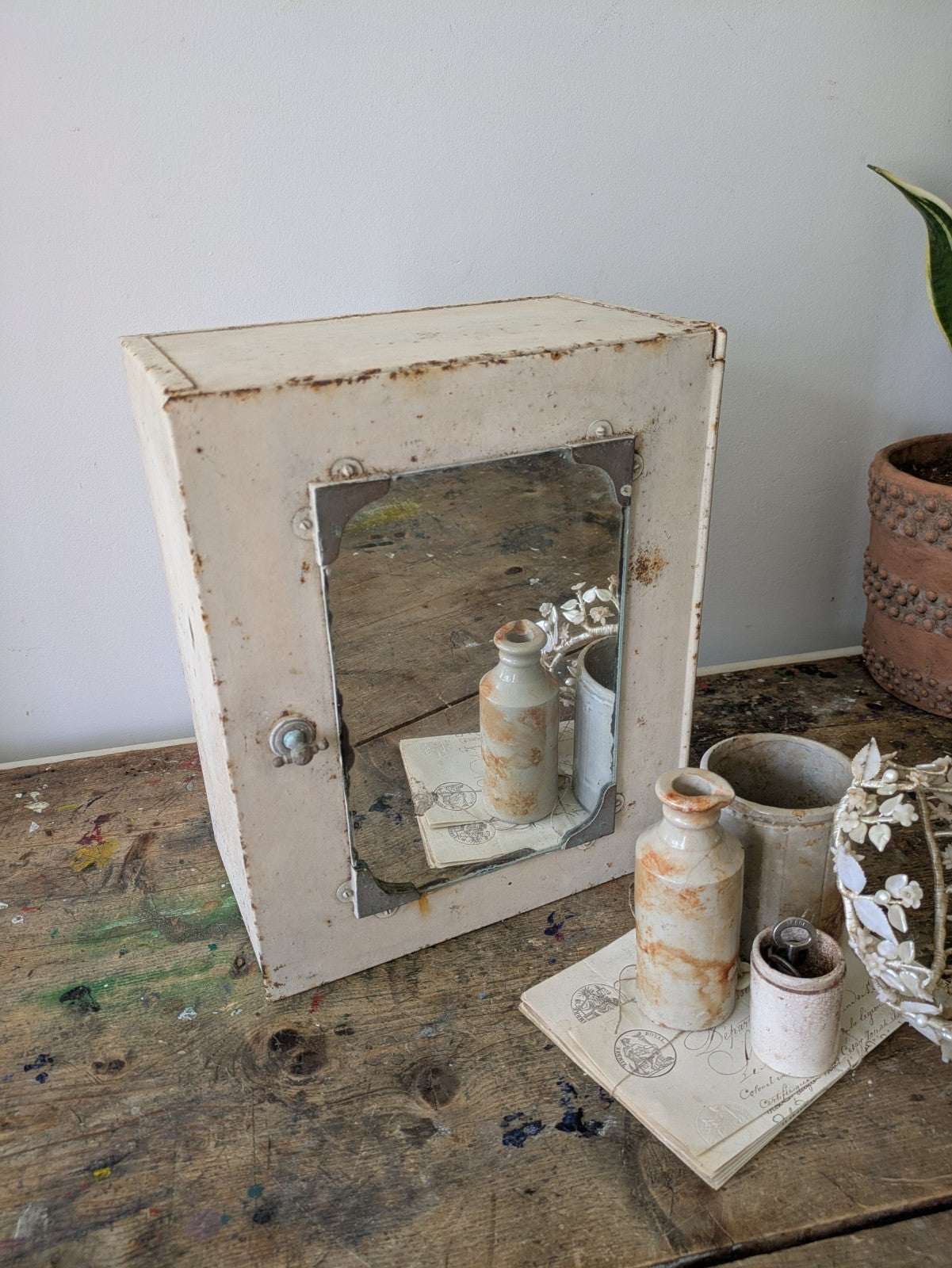 Vintage 1920s 30s Bathroom Metal Medical Wall Cabinet with Mirror Retro White 