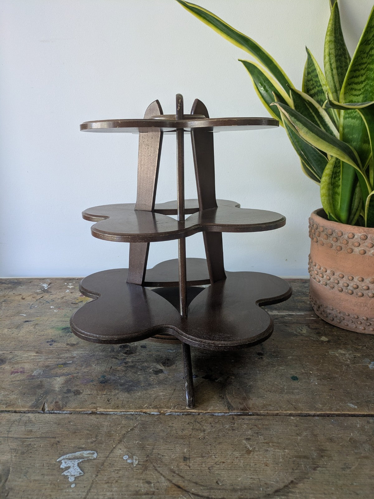 Vintage Wooden Clover Leaf 3 Tier Stand Cakes Cupcake Display Trinket Figurine