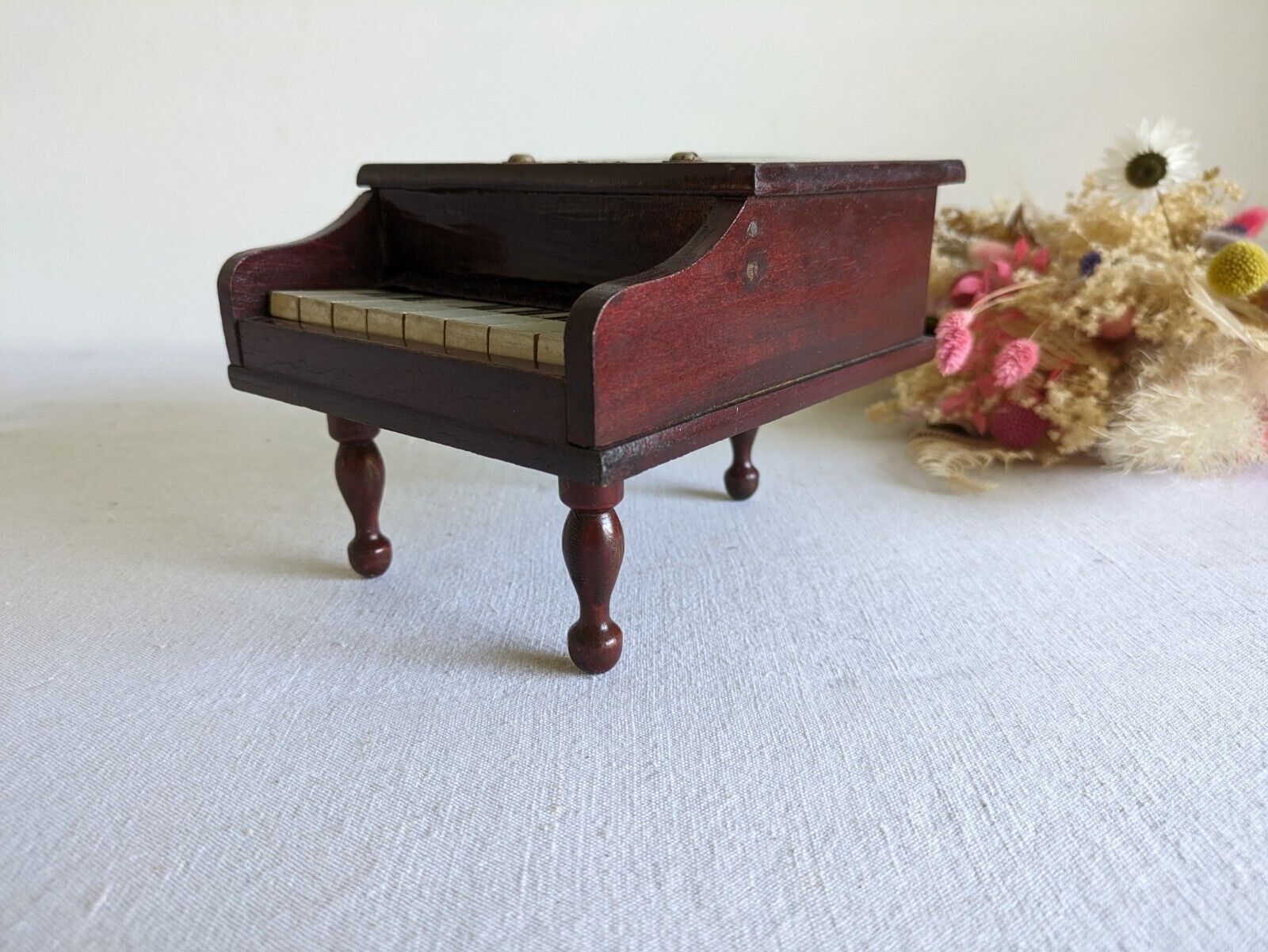 VINTAGE CHILDRENS TOY 'GRAND BABY PIANO' c1930s RETRO MUSIC PLAY SMALL ANTIQUE 