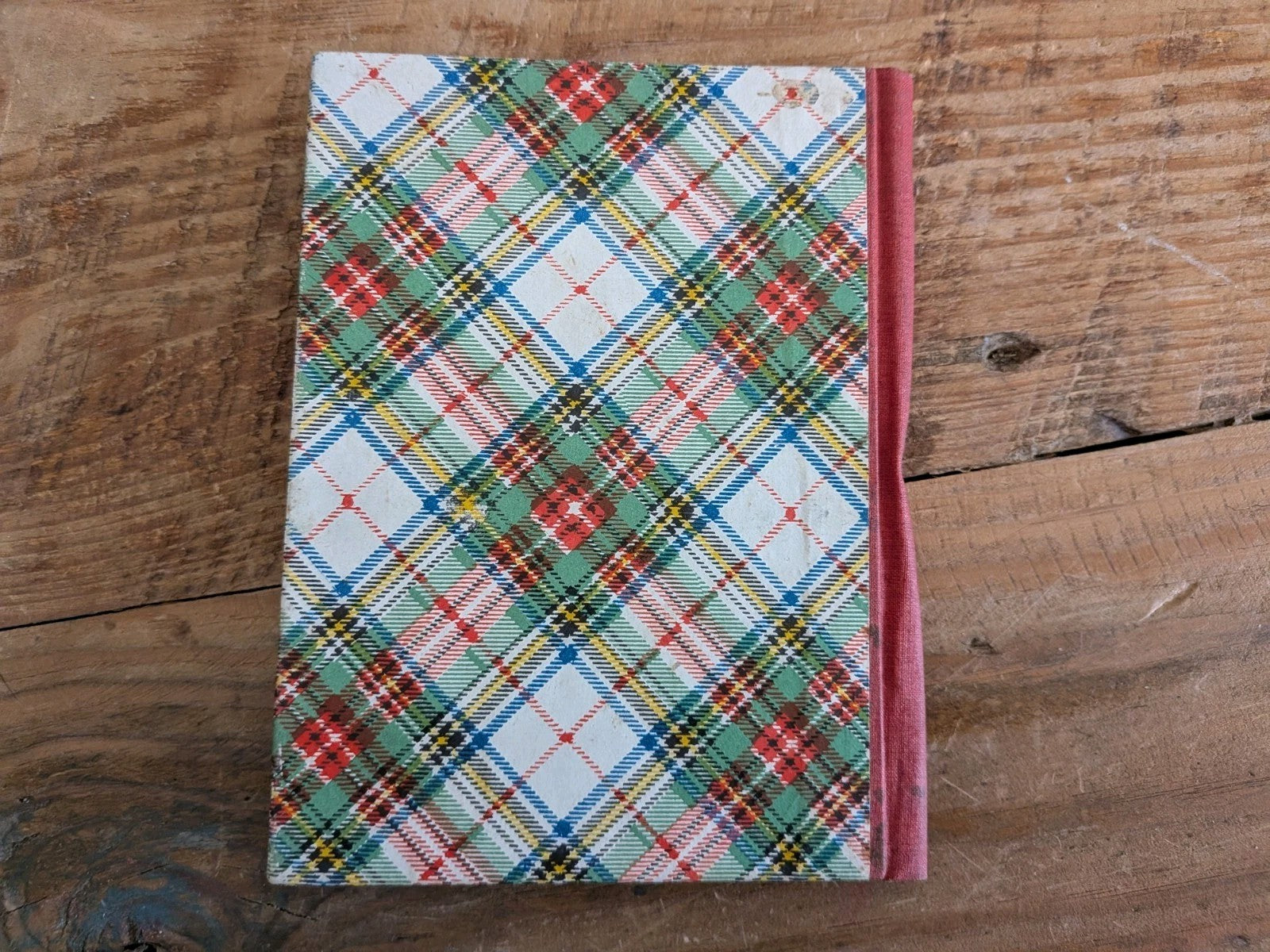 1920s 30s Vintage Sewing Wallet Case Wallet Haberdashery Thread Tartan Prop Old