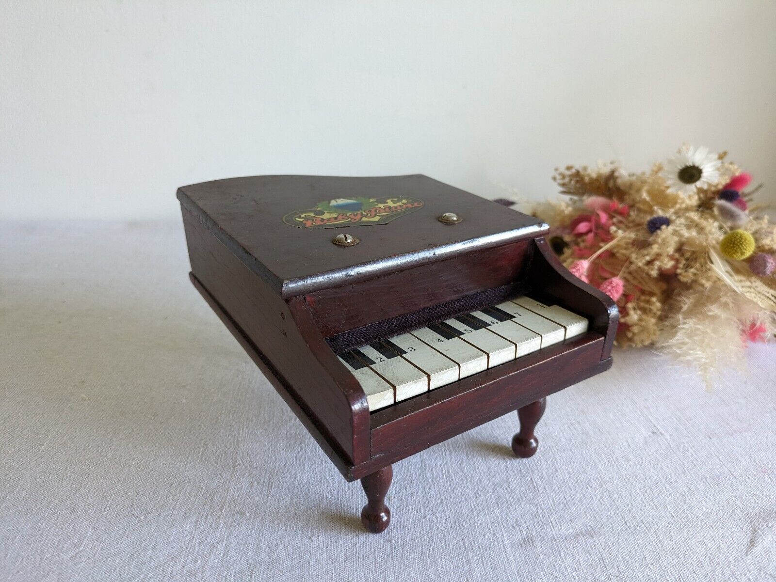 VINTAGE CHILDRENS TOY 'GRAND BABY PIANO' c1930s RETRO MUSIC PLAY SMALL ANTIQUE 