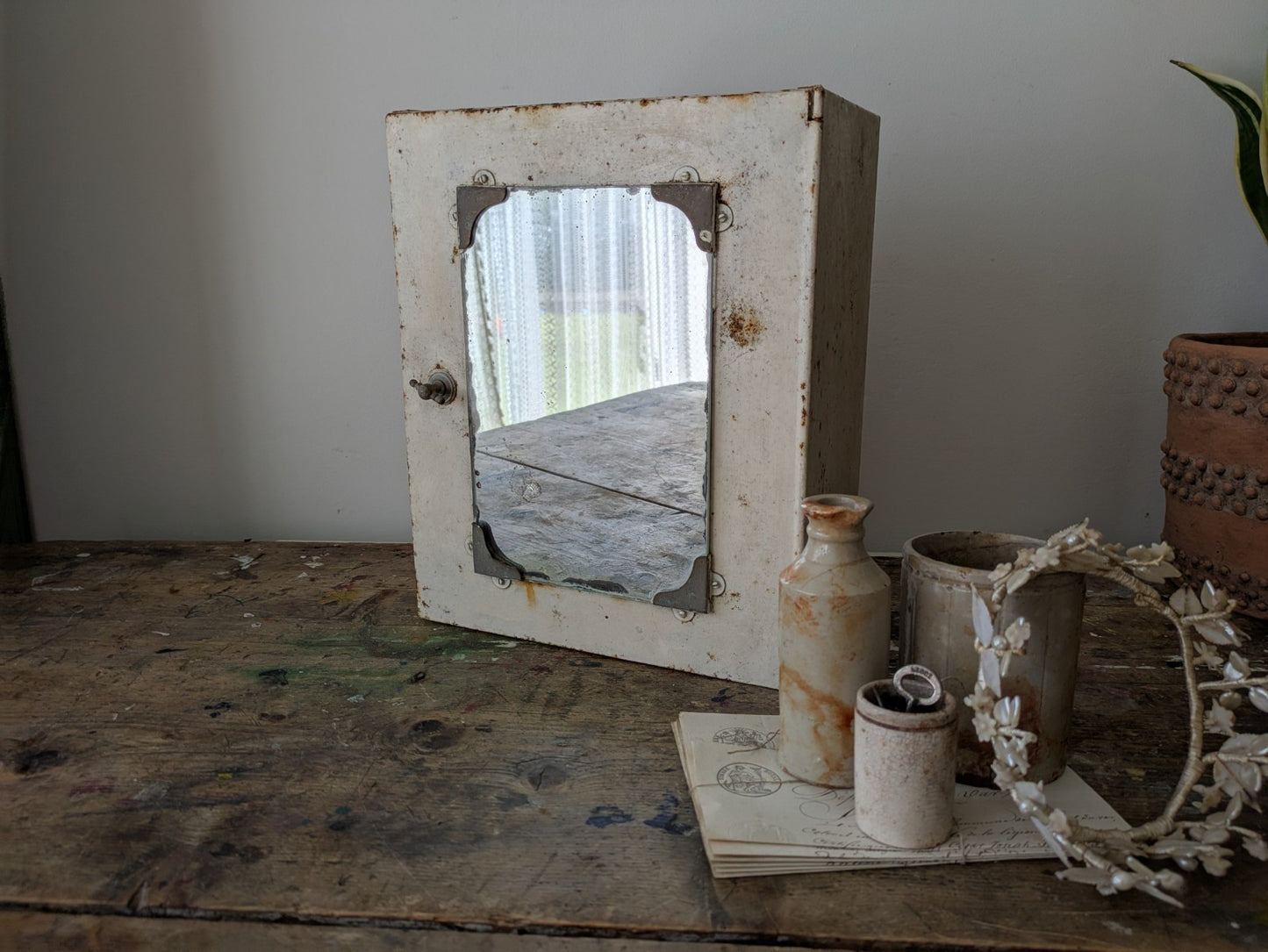 Vintage 1920s 30s Bathroom Metal Medical Wall Cabinet with Mirror Retro White 