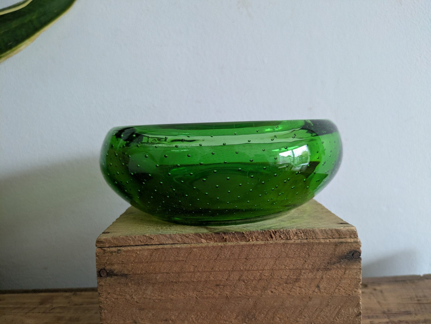 L Mid-Century Whitefriars Green Controlled Bubble Glass Ashtray/Bowl VTG Retro