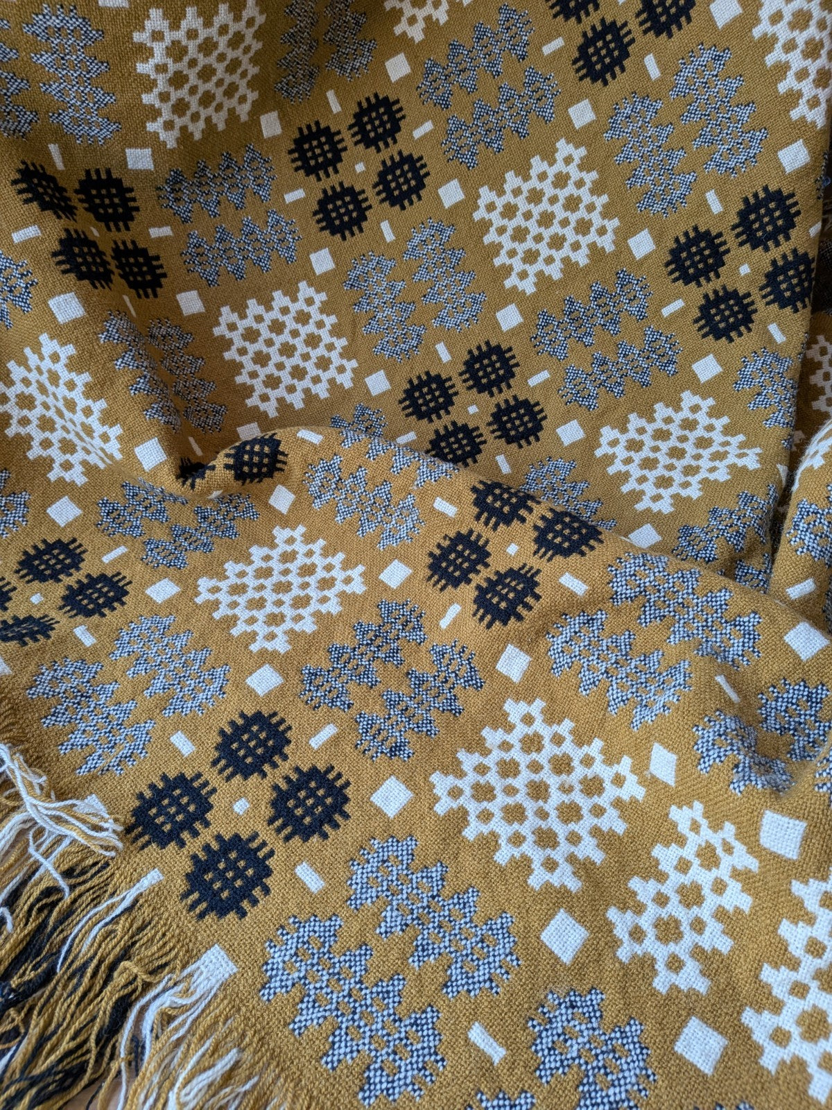 Rare VTG Welsh Wool Blanket Tapestry Black White Reversible Throw Mustard Yellow