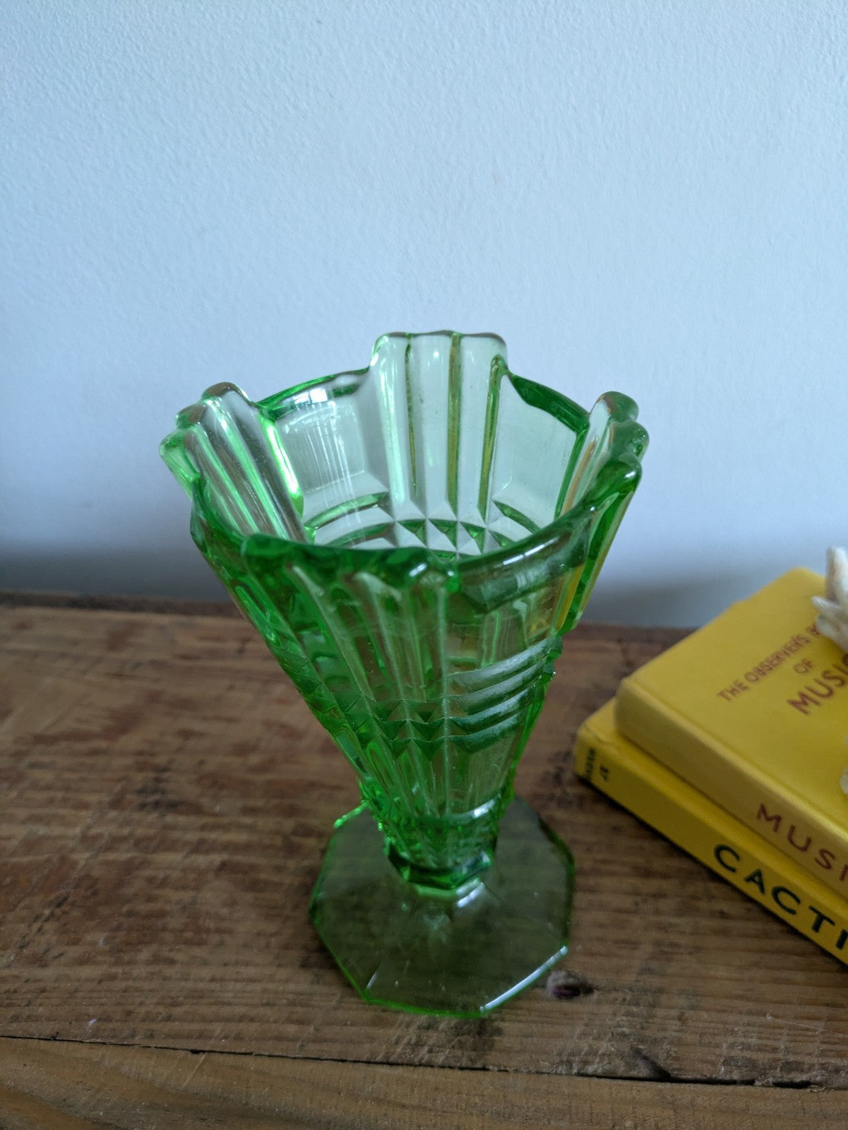 Uranium Green Glass Art Deco Vase c.1930s/40s  Vanity 15cm High Pedestal UV Glow