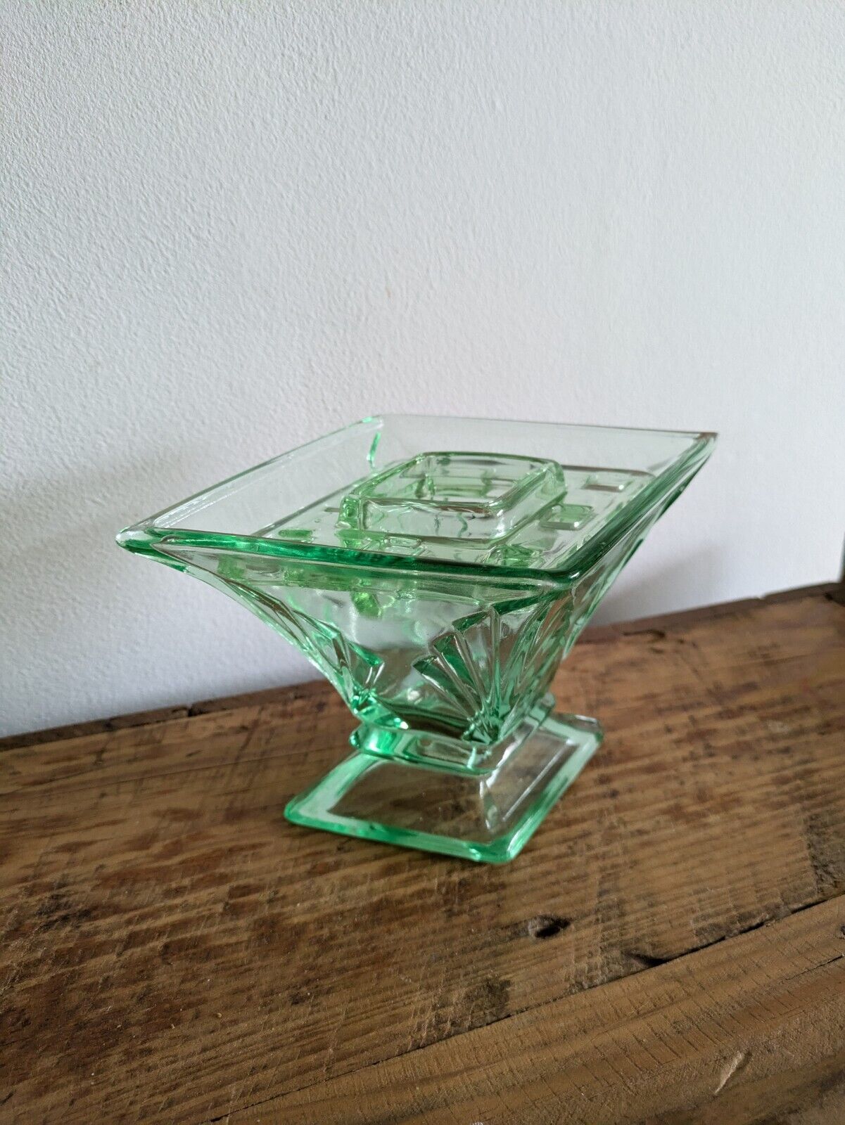 Stunning Bagley Art Deco Green Glass Flower Vase Bowl Vintage Antique Spinette