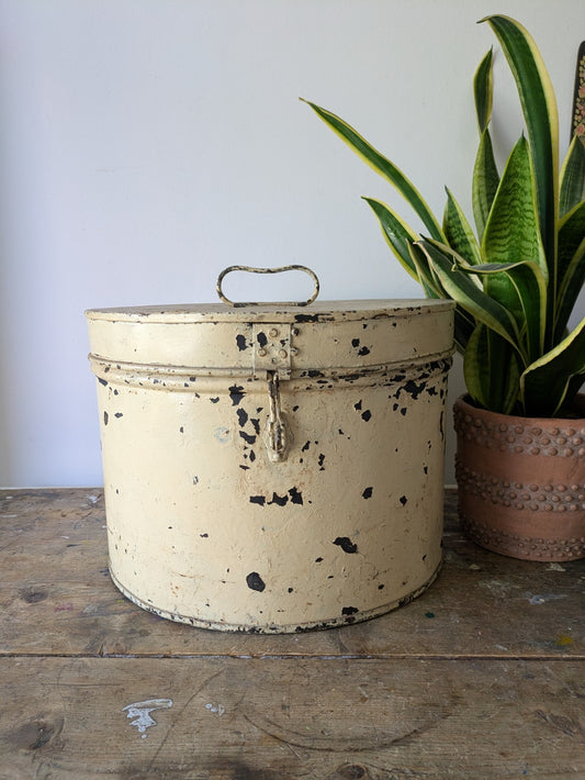 Antique Victorian Painted Metal Hatbox Chippy Shabby Chic Vintage Huge XL Round 