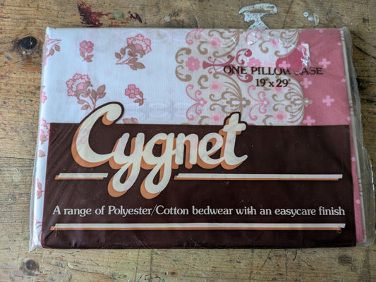 1x vintage pillow cases Cygnet polycotton pink and beige patterned BNWT Prop 