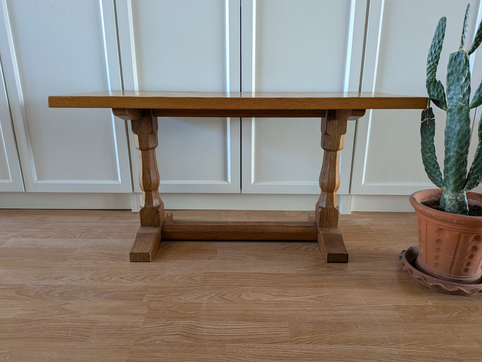 Ex. Mouseman Apprentice Eagleman  Albert Jeffray Oak Coffee Table Critter Adzed
