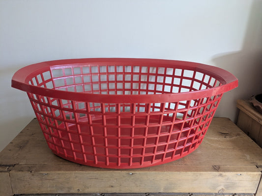 RETRO VINTAGE 70s OVAL RED PLASTIC LAUNDRY STORAGE BIN PROP FILM WASHING BASKET