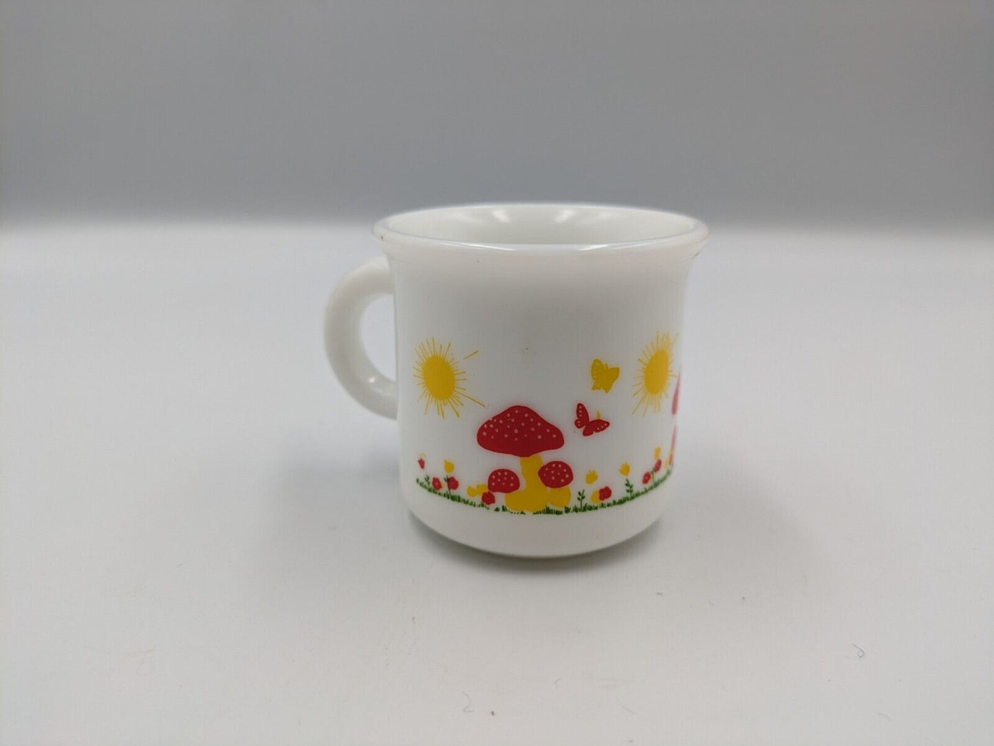 Cerve Italy Vtg Mushroom Garden Espresso Mug Cup x1 Milk Glass Hazel Atlas Style