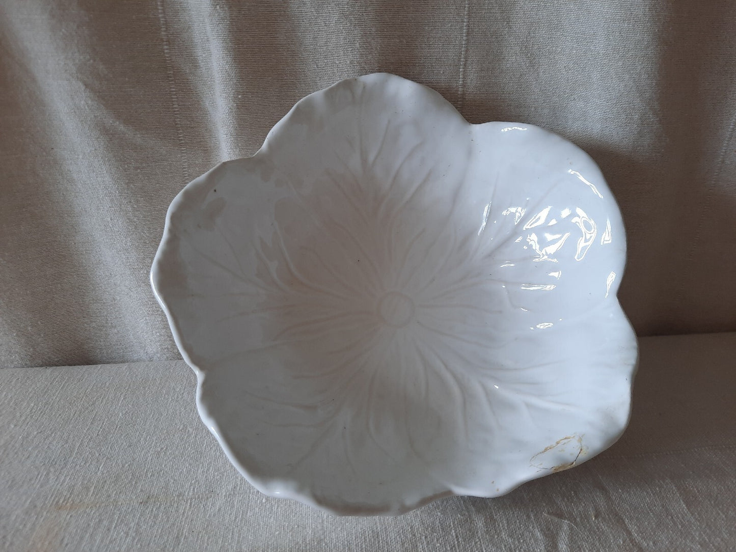 Bordallo Pinheiro Vintage Cabbage Leaf White Fruit Bowl Small Vintage Label Old
