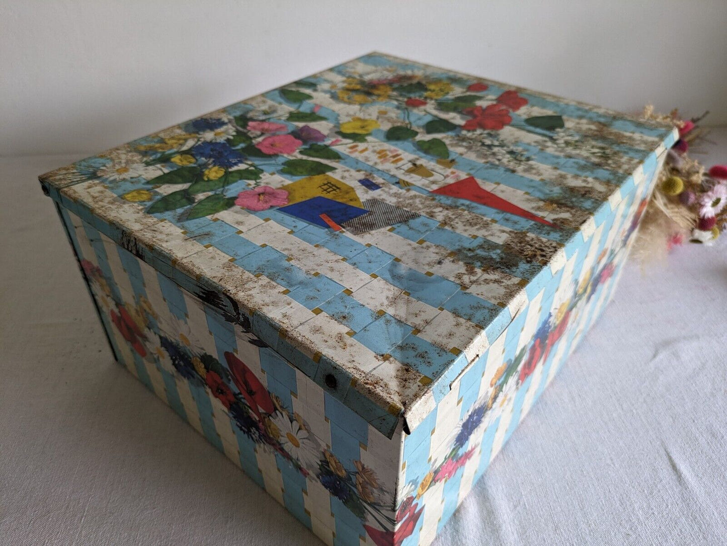Rare French Oversize XL Coq Blanc Bonbon Sweet Collectable Tin Box Container Vtg