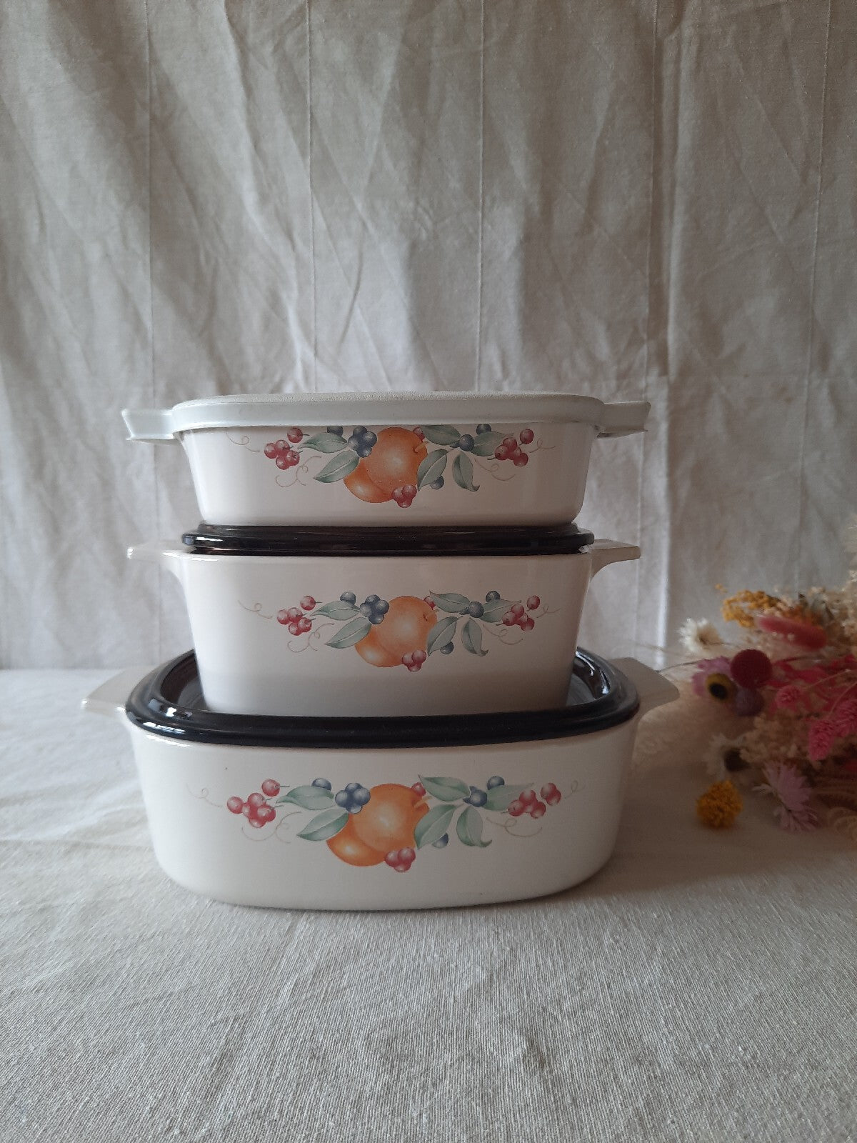 ABUNDANCE Corning Ware 6 pc Trio Casserole Dishes Amber Lid Set Rare Retro Vtg