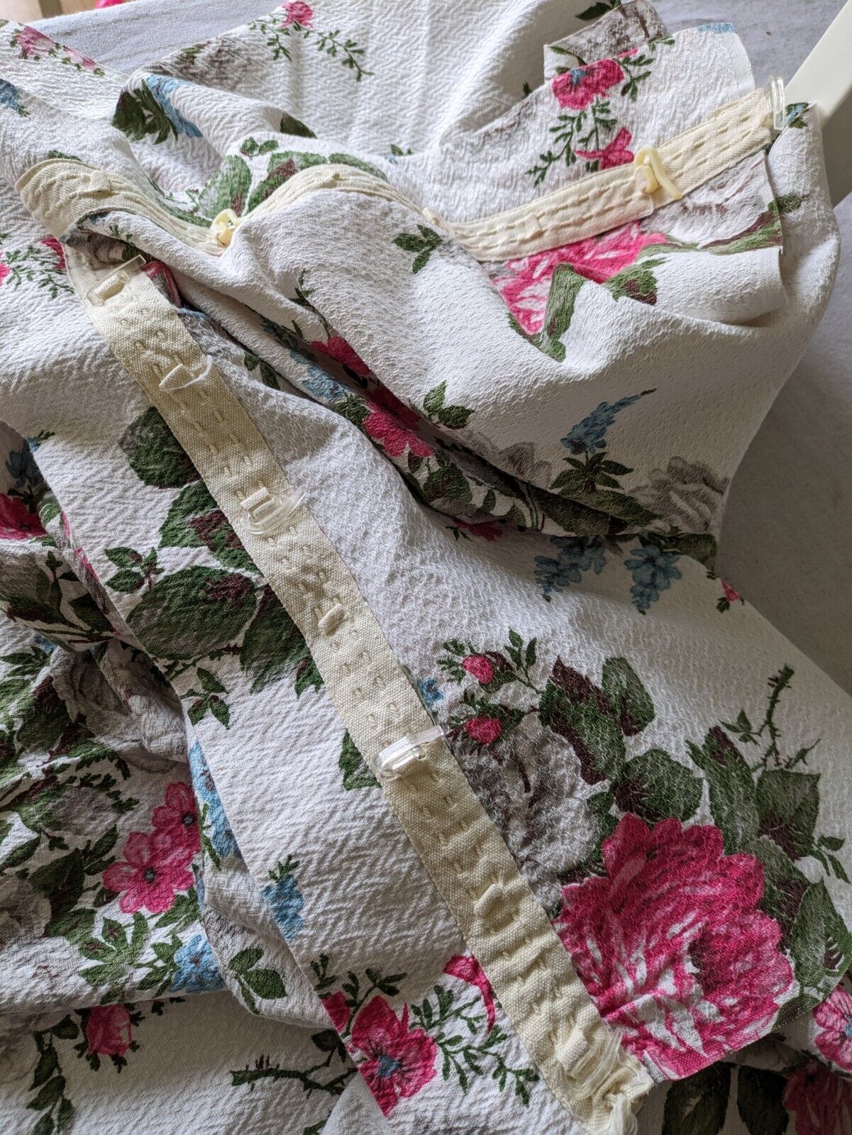 Pair of barkcloth floral Curtains W112 L193cm Pink Rose rare 1950s retro vintage