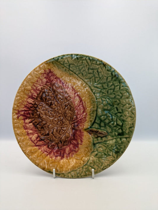 19TH CENTURY ENGLISH ANTIQUE MAJOLICA BEGONIA LEAF PATTERN PLATE CABBAGE WARE VG
