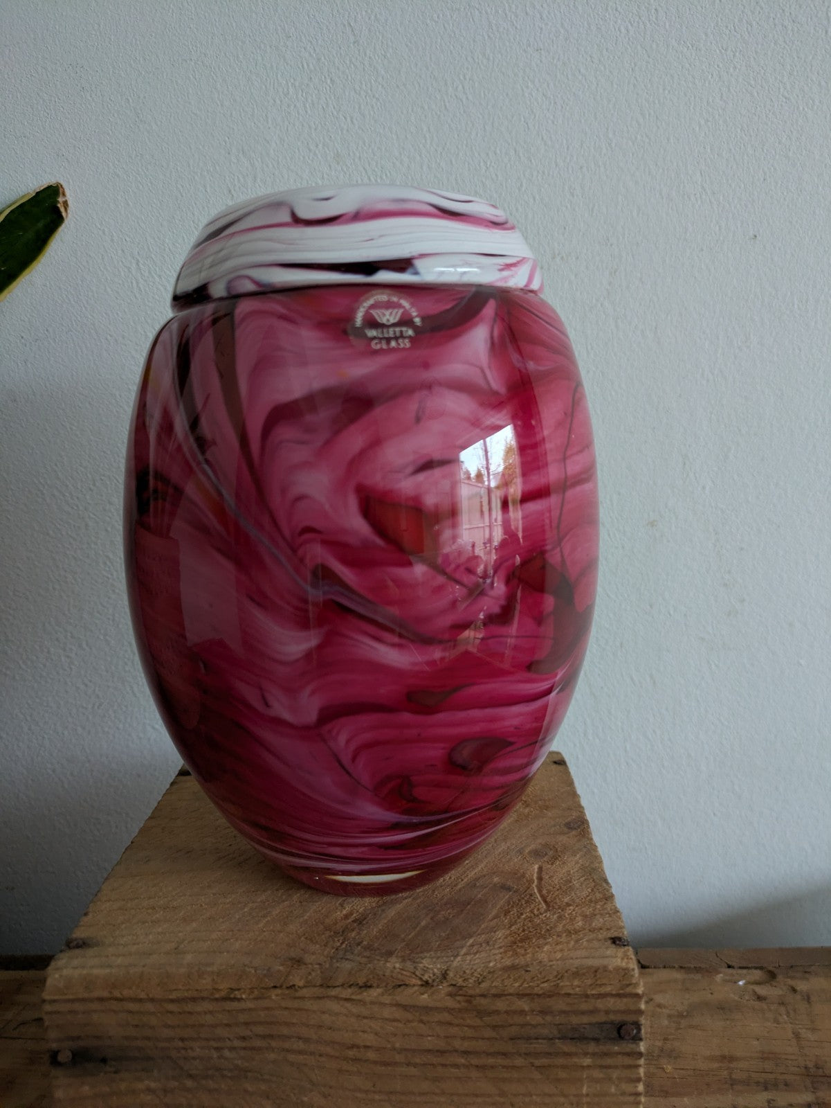 SIGNED Valletta Maltese Pink and White Candy Swirl Glass Vintage Vase XL Florist