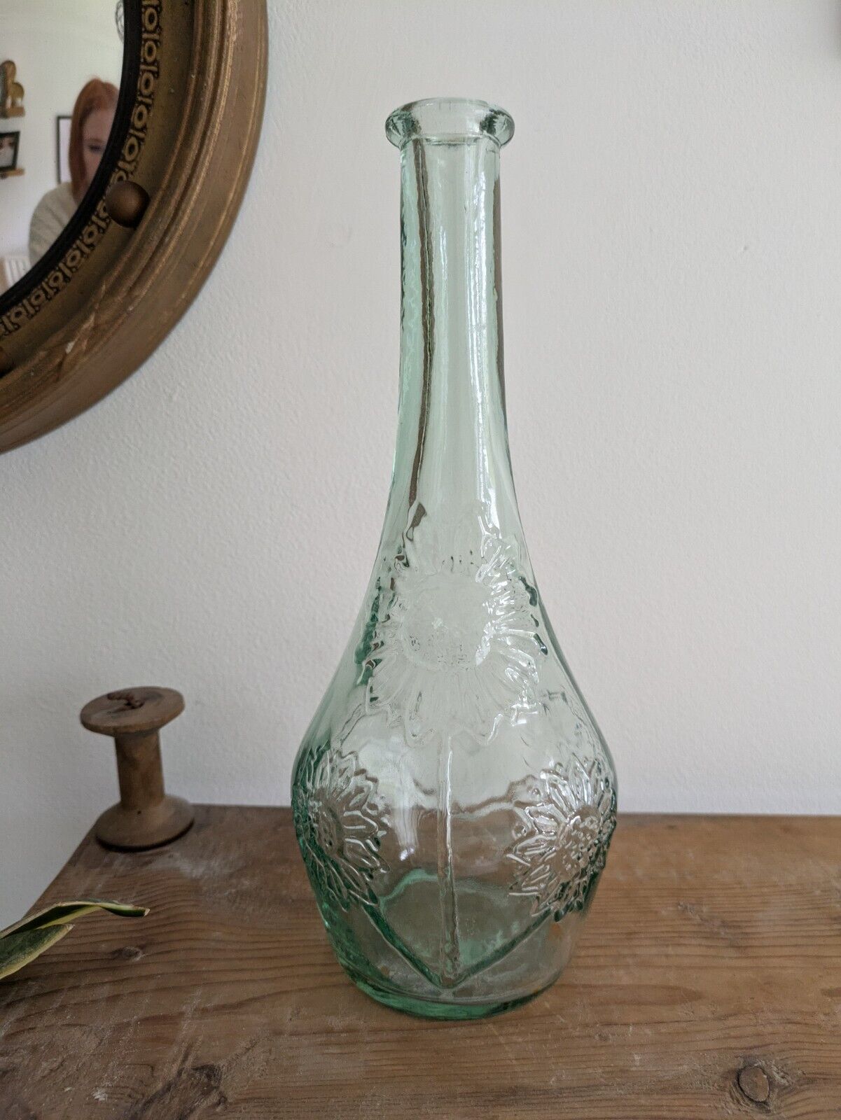VINTAGE ART GLASS GENIE BOTTLE DECANTER WITH SUN FLOWERS NO STOPPER PRESSED Vgc