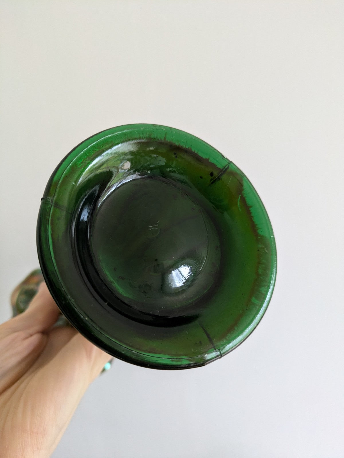 FENTON PLUME PANELS FEATHER GREEN CARNIVAL GLASS VASE RUFFLE RIM 1940S SWUNG VGC
