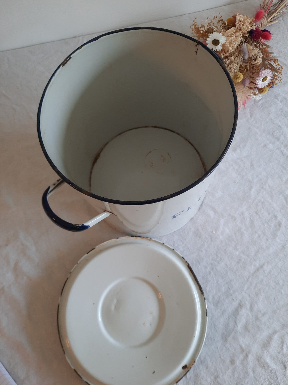 Antique / Vintage Enamel Flour Bin Storage Container Kitchen Display Early Retro