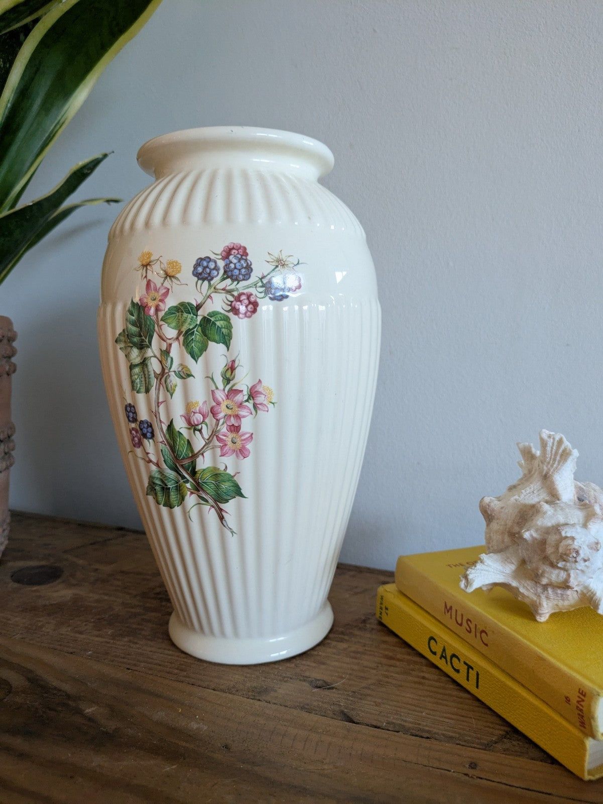 Vintage Large Vase Floral Ceramic Flower Mantle Fruit Blackberries Bramble Old