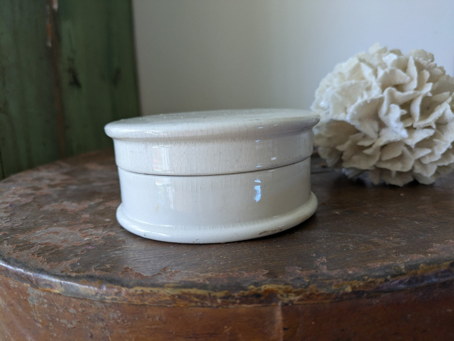 Antique Victorian Ironstone Chemist Apothecary Pot With Lid Plain White Vintage 