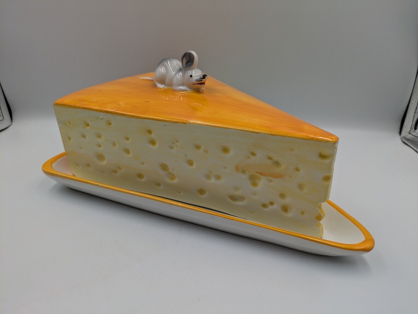 XL Italy Vintage Handmade Porcelain Ceramic Cheese Wedge Mouse Covered Dish Rare