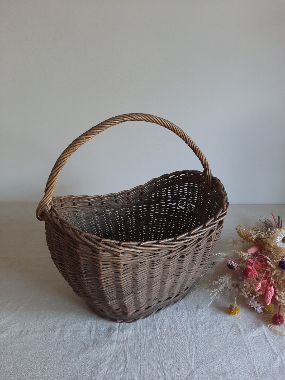 Antique Vintage Traditional Wicker Shopping Picnic Flower Basket  Kitchenalia