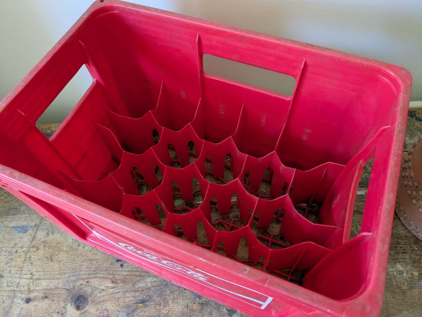 VINTAGE RED COCA - COLA CRATE FOR 20 BOTTLE CRATE DRINKS CARRIER ADVERTISING BOX