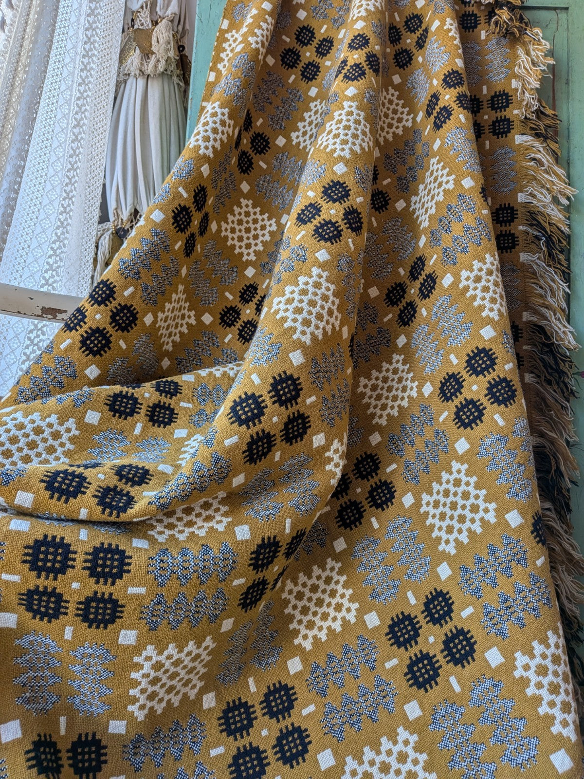 Rare VTG Welsh Wool Blanket Tapestry Black White Reversible Throw Mustard Yellow