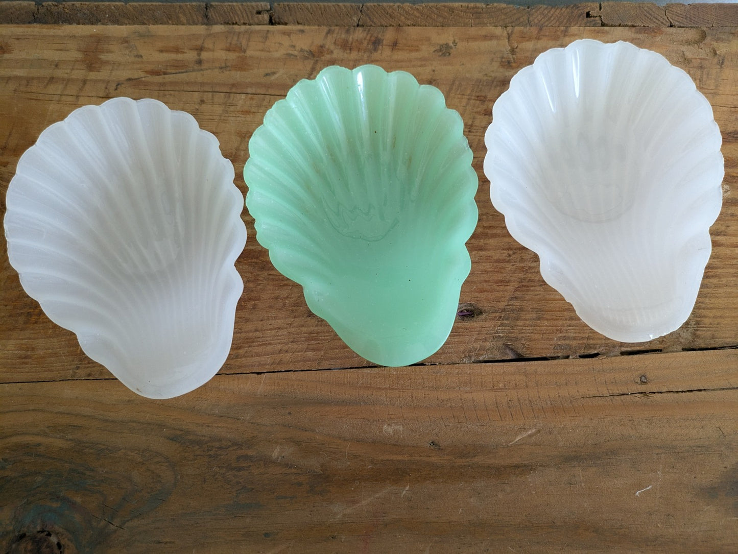 3x Vintage Uranium Green White Milk Glass Bowls Dishes Shell Clam Art Deco Early