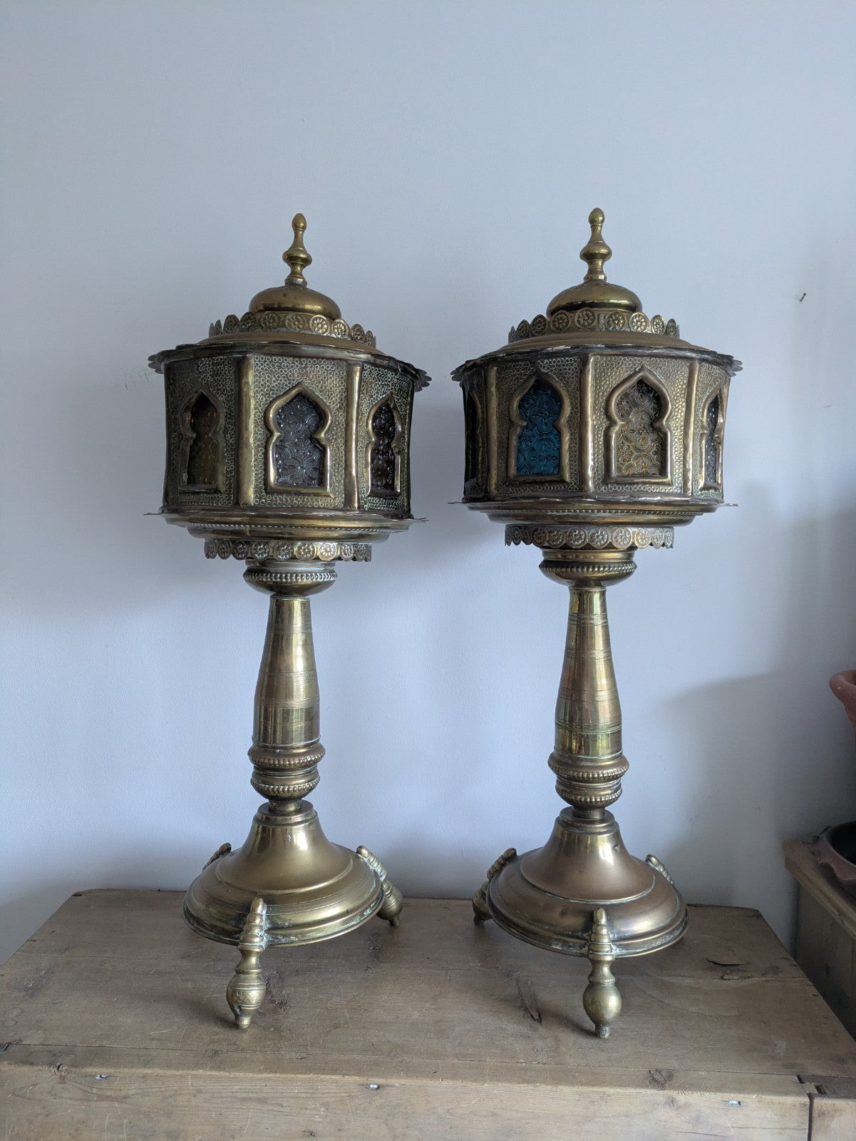 VTG Moroccan Brass Floor Lamps Stained Glass Gothic Original Pair Lights Props 
