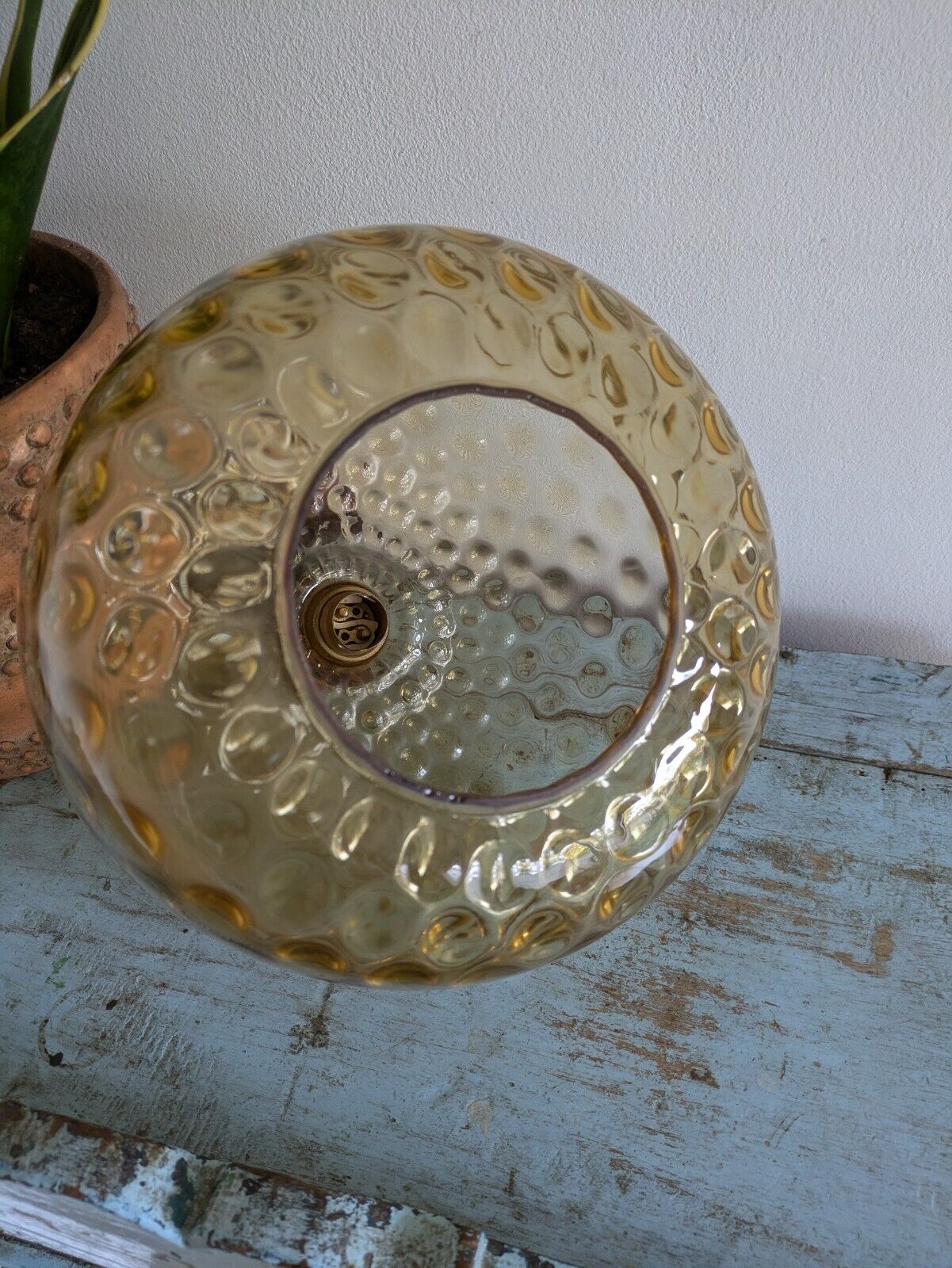 VTG AMBER GLASS CEILING PENDANT LIGHT SHADE HONEY COMB TEAK GLOBE MID CENTURY VG