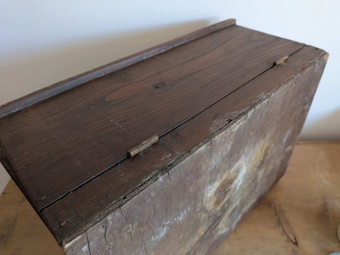 Antique Victorian Needlework Box Wooden Sewing Padded Interior Craft Gilt Letter