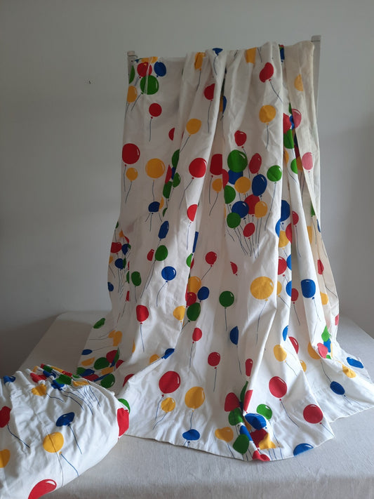 Childs curtains 1980s Balloon Nursery Fabric colourful Kids Bedroom Prop Lined