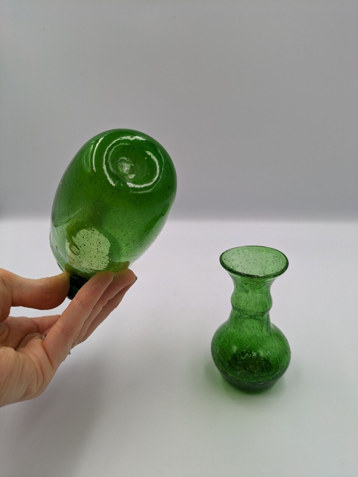 2x Vintage Emerald Green Bubble Glass Miniature Windowsill Vases Hand blown Rare