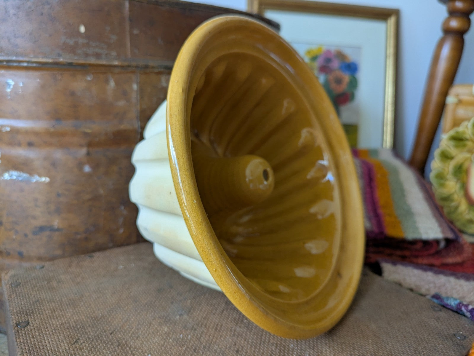 Vintage Ceramic Bundt Cake Mould Retro Yellow Bright Kitchen Prop Baking Old 