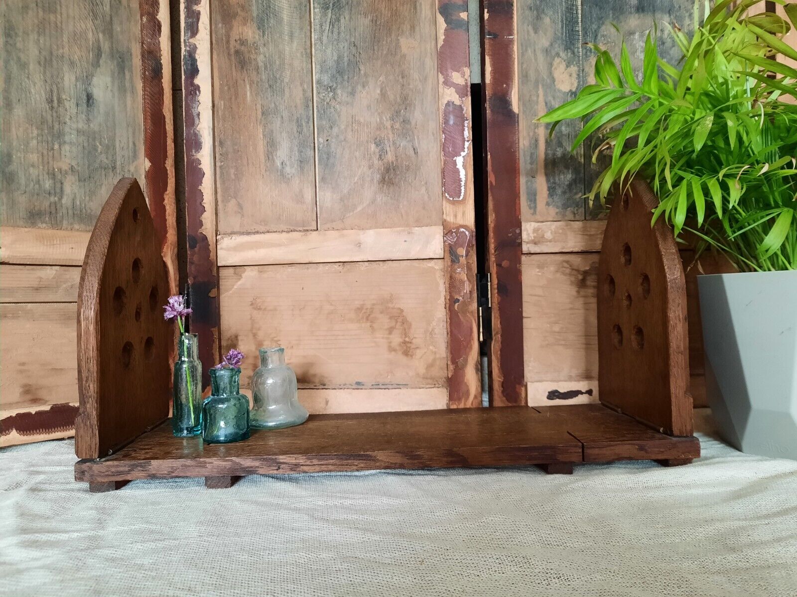 Antique Extending Wooden Bookshelf Arch Gothic Church Desk / Table Top Bookends