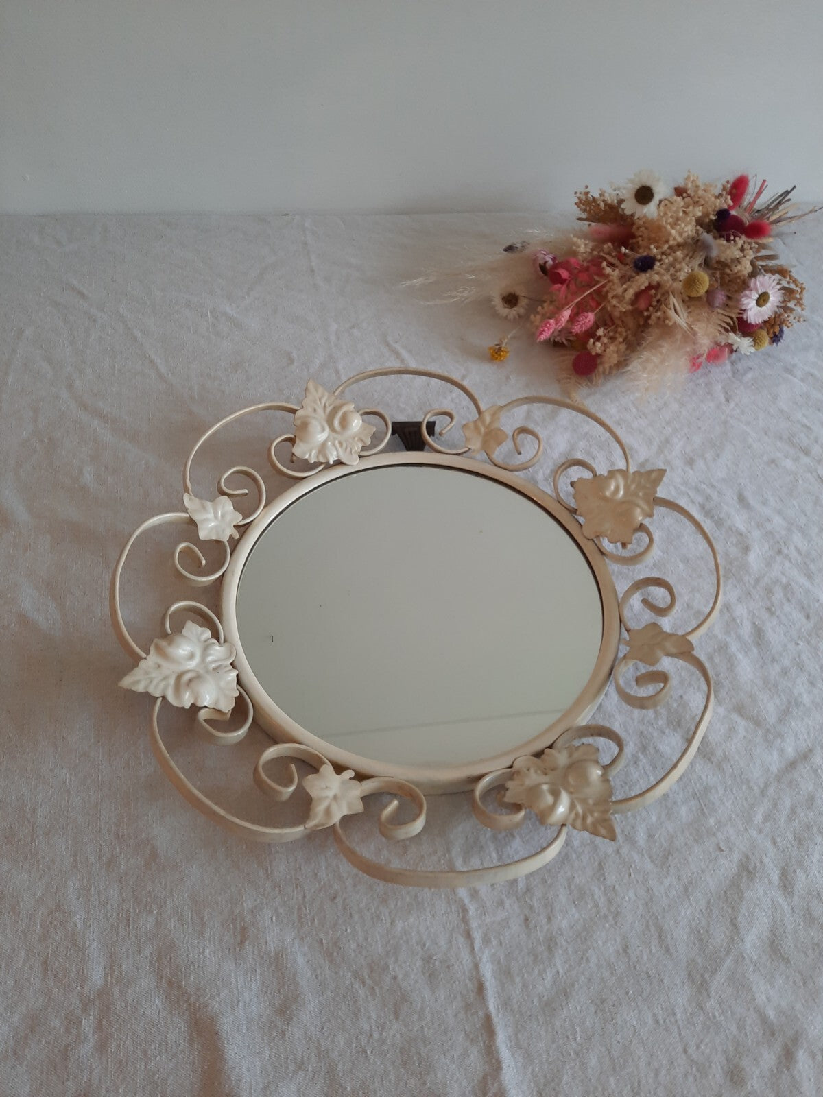 Vtg Retro Round Wrought Iron Wall Mirror Scroll & Leaf Design Cream Circular 70s