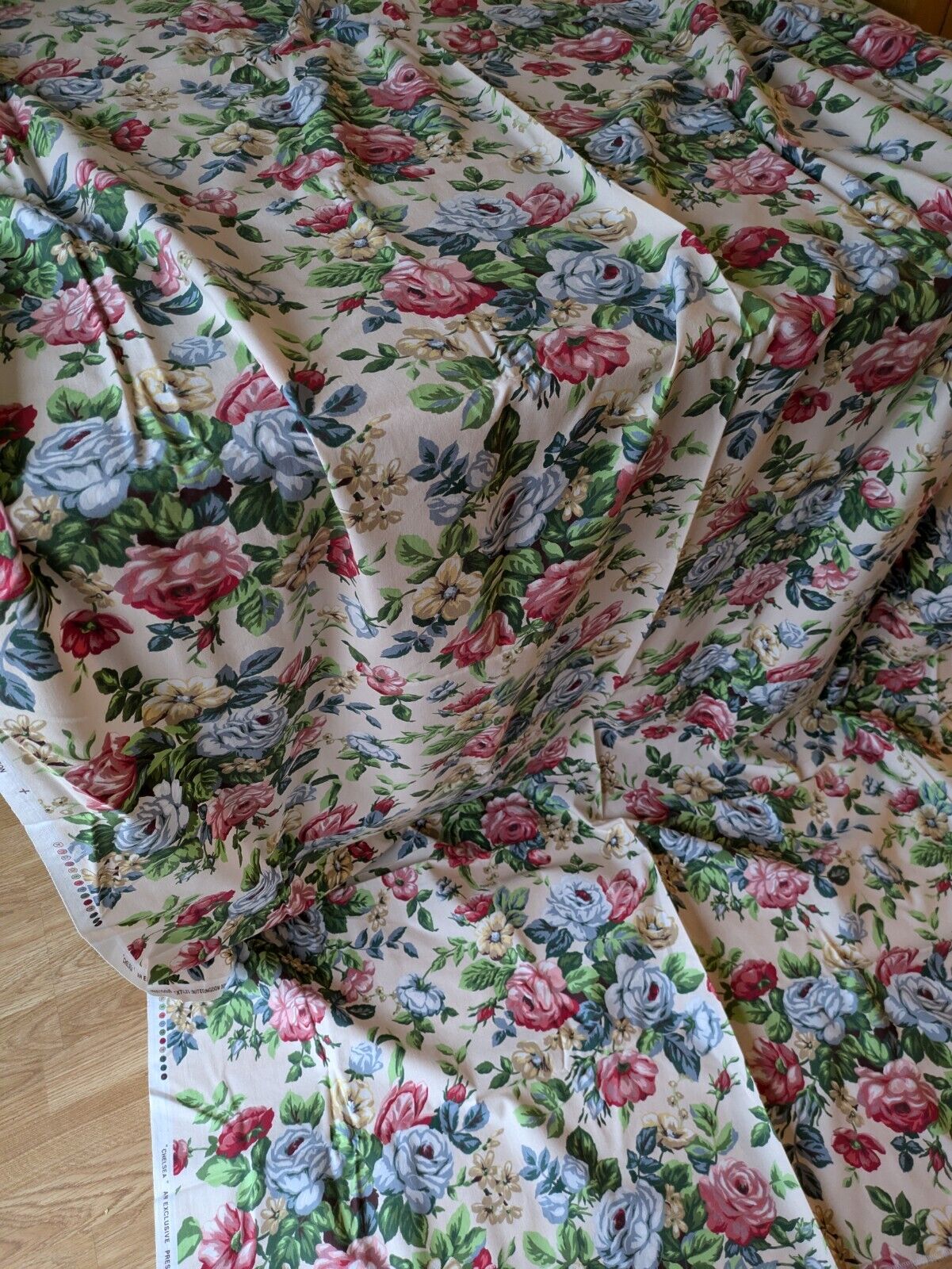 100% Cotton Fabric 'CHELSEA' 2.3 METRES Prestigious Textiles Cabbage Rose Floral