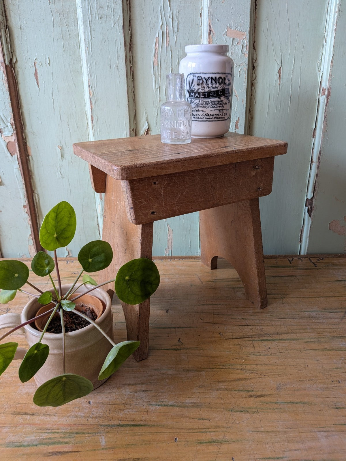 Vintage Step Stool Milk Wooden Seat Farmhouse Old Solid Splayed Leg Wood Prop 