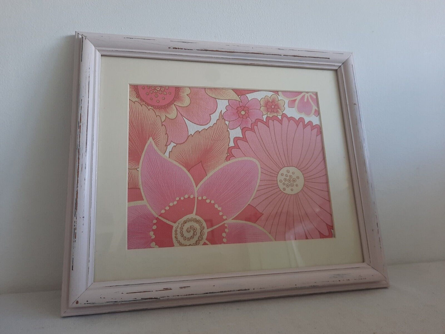 Retro picture Frame Wallpaper Sample gift framed Pink 60s 70s Vtg Floral Decor.
