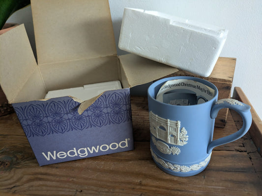 NEW Boxed Wedgwood Christmas Mug 1981 Marble Arch Jasper (Pale Blue) Vintage 