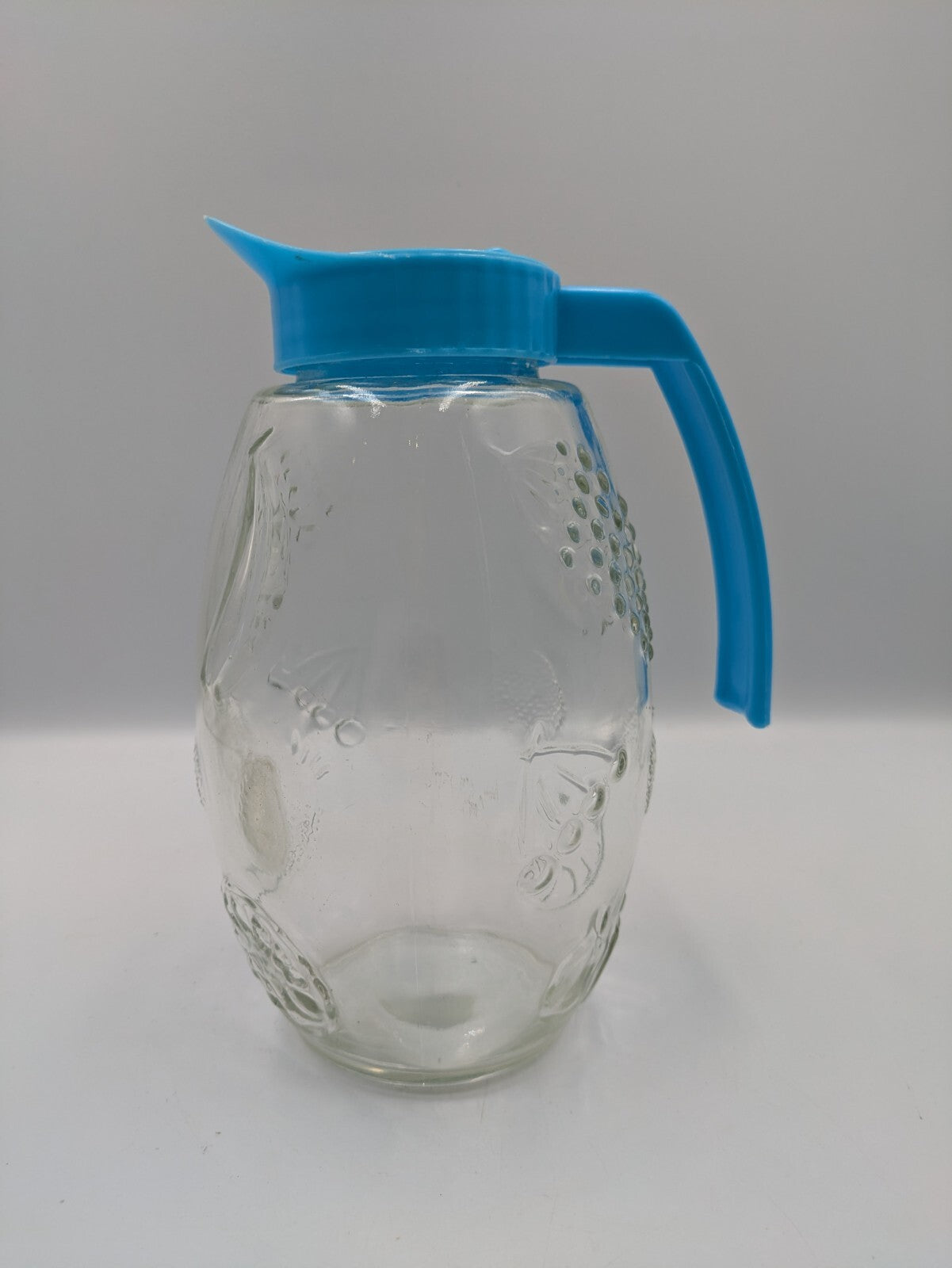 Vintage Glass Juice Jug 80s 70s Blue Plastic Handle Retro Kitsch Breakfast Fruit