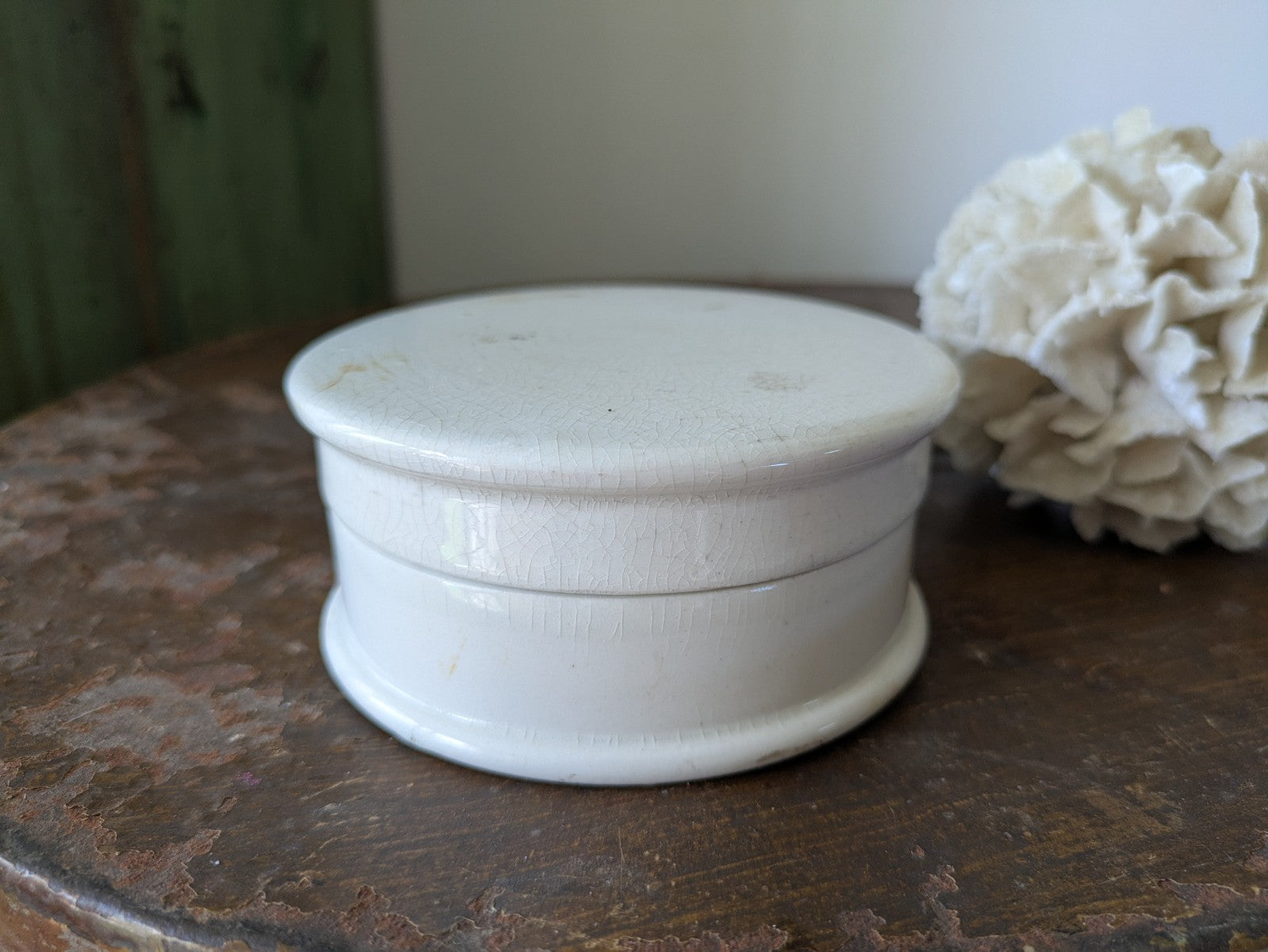Antique Victorian Ironstone Chemist Apothecary Pot With Lid Plain White Vintage 