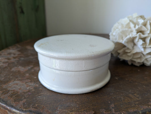 Antique Victorian Ironstone Chemist Apothecary Pot With Lid Plain White Vintage 