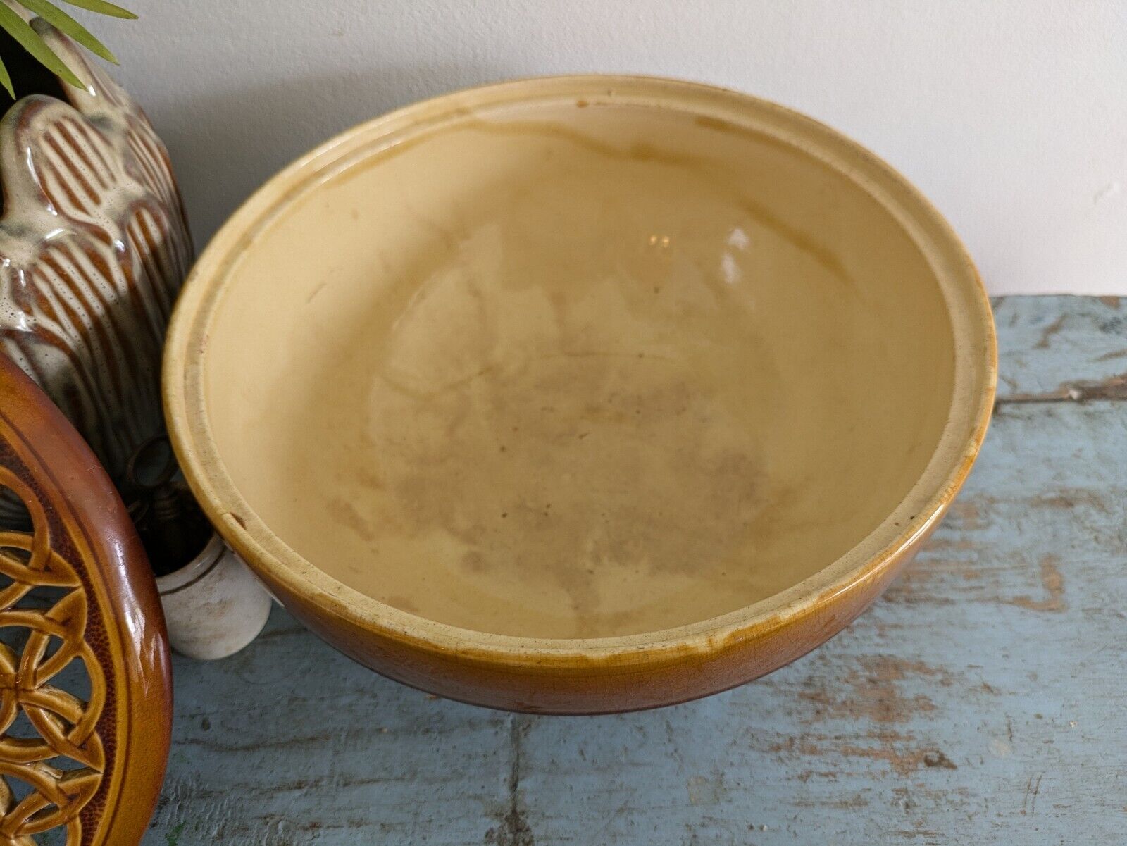 ANTIQUE LINTHORPE POTTERY CHRISTOPHER DRESSER no 1026 MUSTARD GLAZE LATTICE BOWL