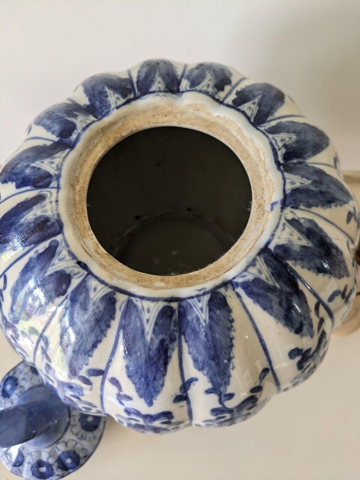 Chinese XL Porcelain Chinoiserie Ginger Jar Pumpkin melon Flow Blue Dish Pot vgc