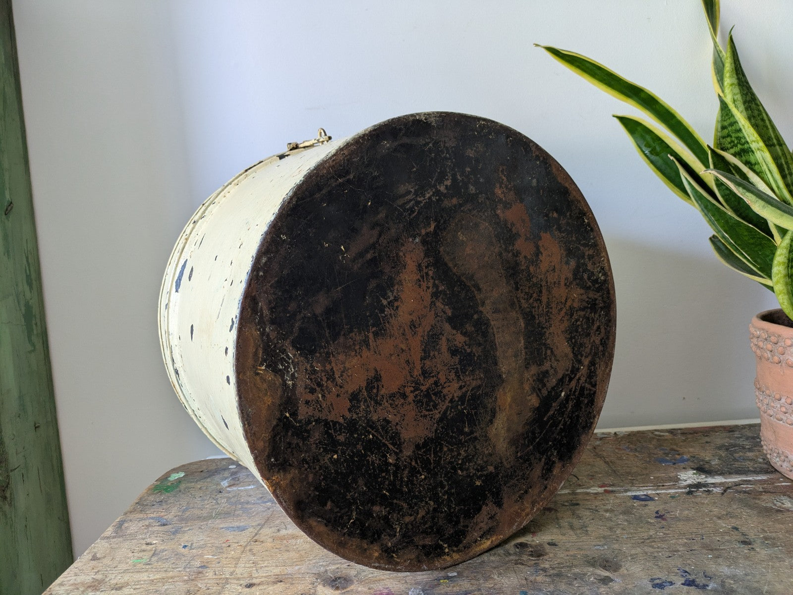 Antique Victorian Painted Metal Hatbox Chippy Shabby Chic Vintage Huge XL Round 