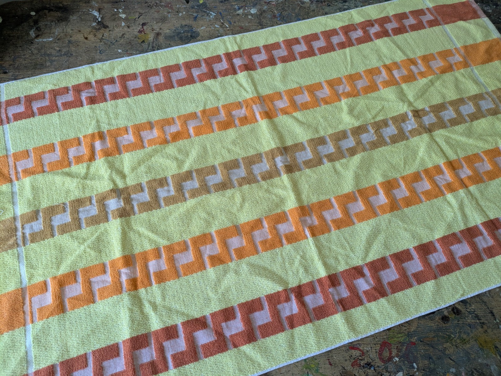 1x Vintage Towel Geometric Retro Bath bathroom prop Midcentury Cotton Yellow Vgc